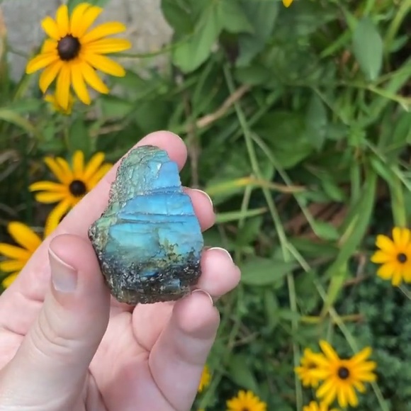 Labradorite crystal partially rough slab - Picture 4 of 6